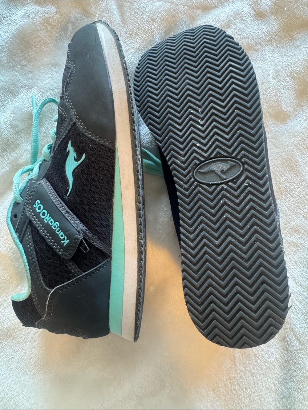 KangaRoos size 7 - Picture 6 of 7